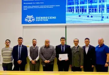 Kostyák Attila doktori